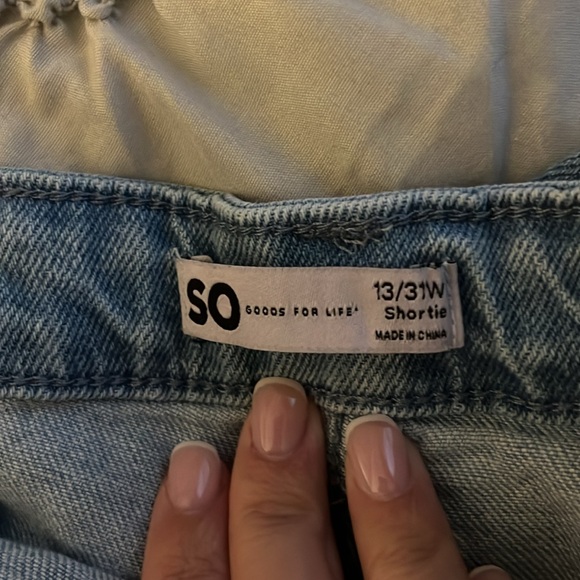 SO Goods For Life Shortie Mixed Denim Jean Shorts - Picture 4 of 6